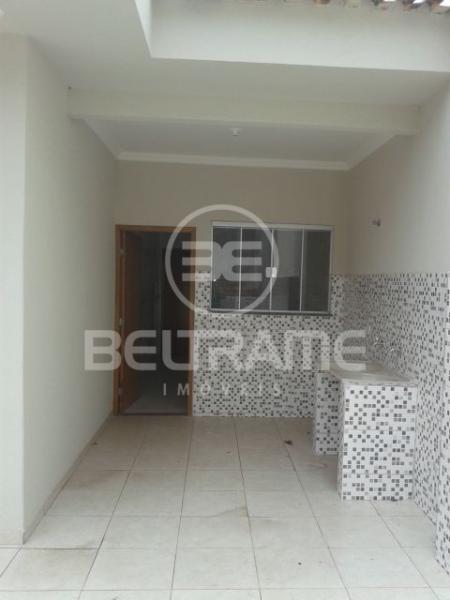 Casa com quintal amplo no Jardim Alvorada R$ 370.000,00
