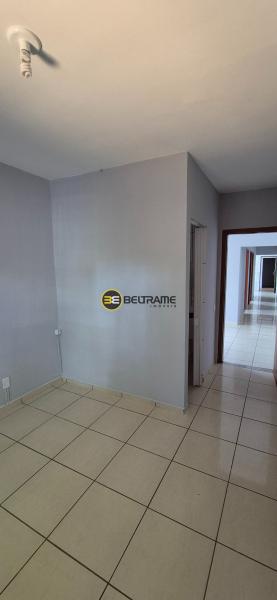 Casa com fonte Res. Lagoa Dourada, Mandaguaçu R$240.000,00