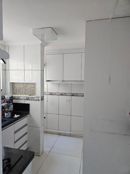 Apartamento Semi-Mobiliado Res. Ancheita II R$ 250.000,00