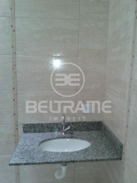 Casa com quintal amplo no Jardim Alvorada R$ 1.900,00