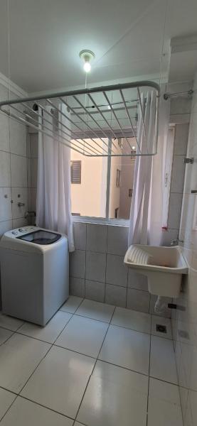 Apartamento Mobiliado Vila Marumby - R$ 2.200,00
