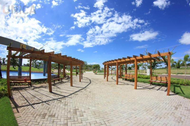 Terreno no Condomínio Resort Bougainville - R$ 248.000,00