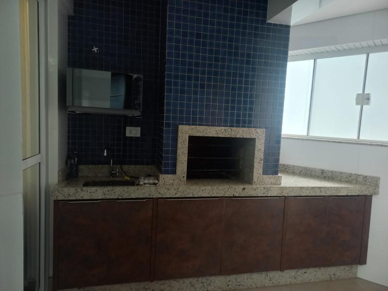 Apartamento mobiliado para locação na Zona 07, R$ 3.200