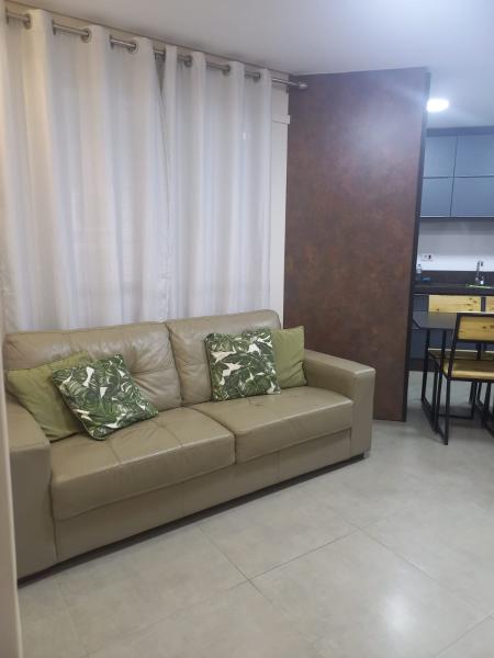 Apartamento mobiliado para locação na Zona 07, R$ 3.200