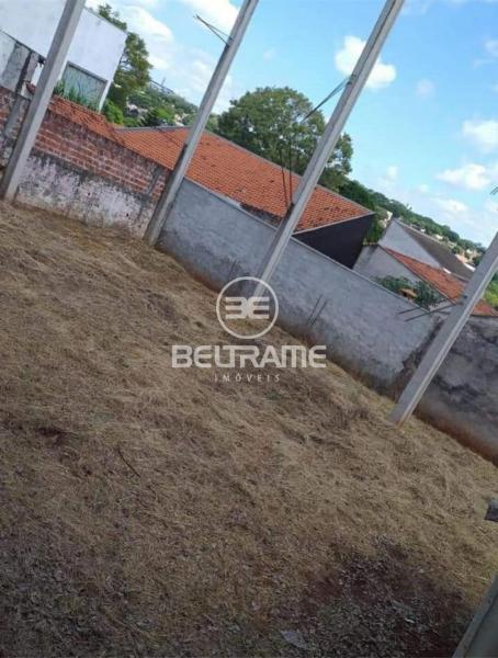 Terreno Com. - Pq. das Laranjeiras - R$ 450.000,00