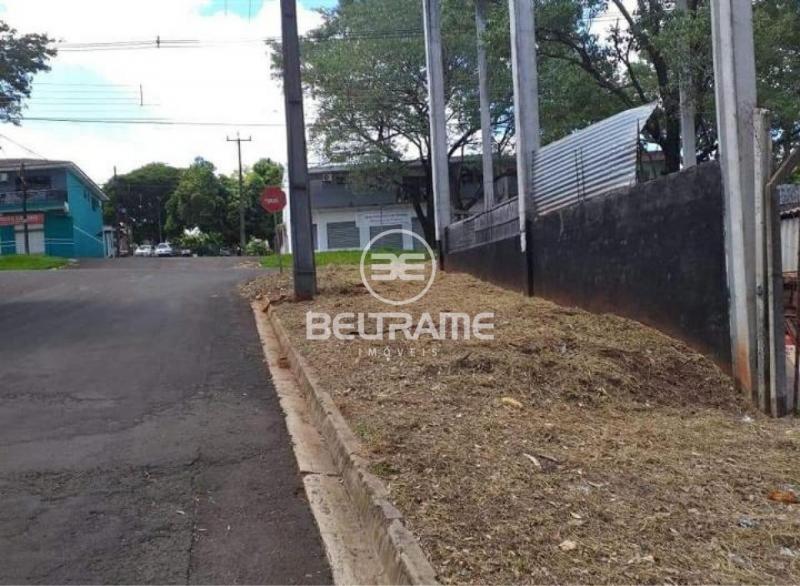 Terreno Com. - Pq. das Laranjeiras - R$ 450.000,00